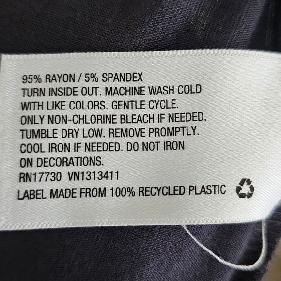 Women's Black Floral Embroidered Top Size XL - Picture 5 of 7